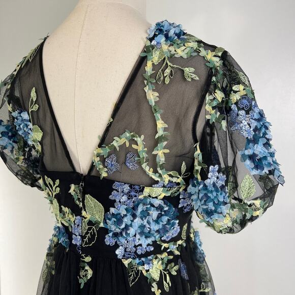 Dress the Population Liliana Puff-Sleeve 3D Floral Dress Mini Black - Picture 7 of 9